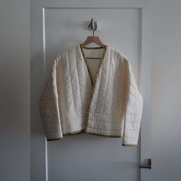 Handmade Elegant Cream Quilted Jacket - Picture 8 of 9